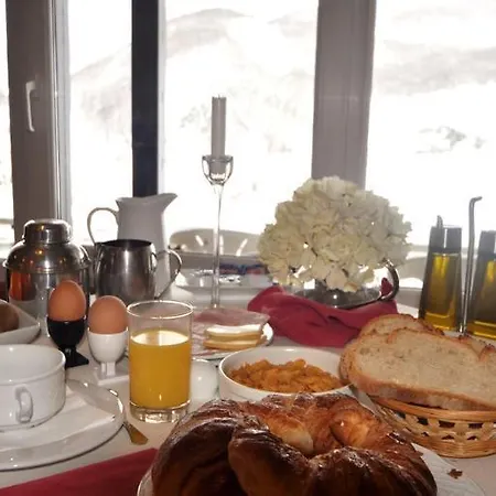 Hotel Tirol